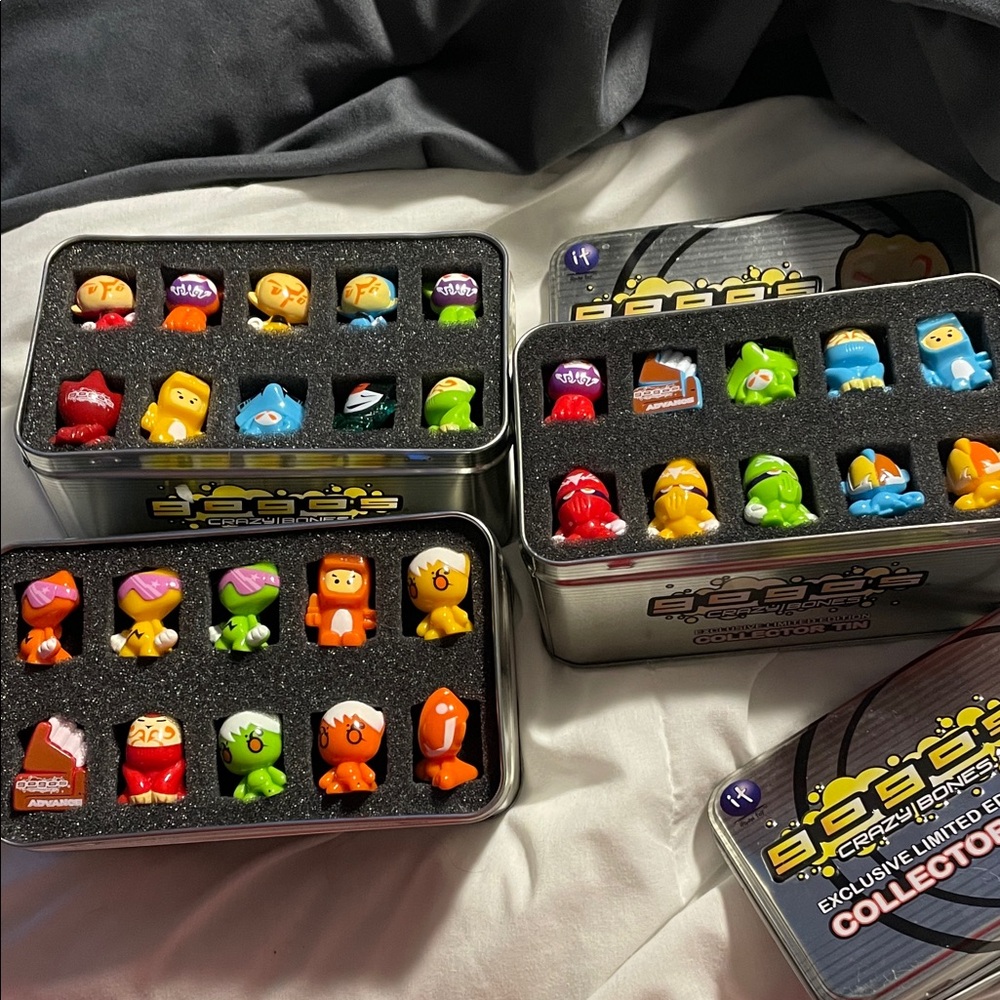 Gogo's Crazy Bones Collectible Figures Set